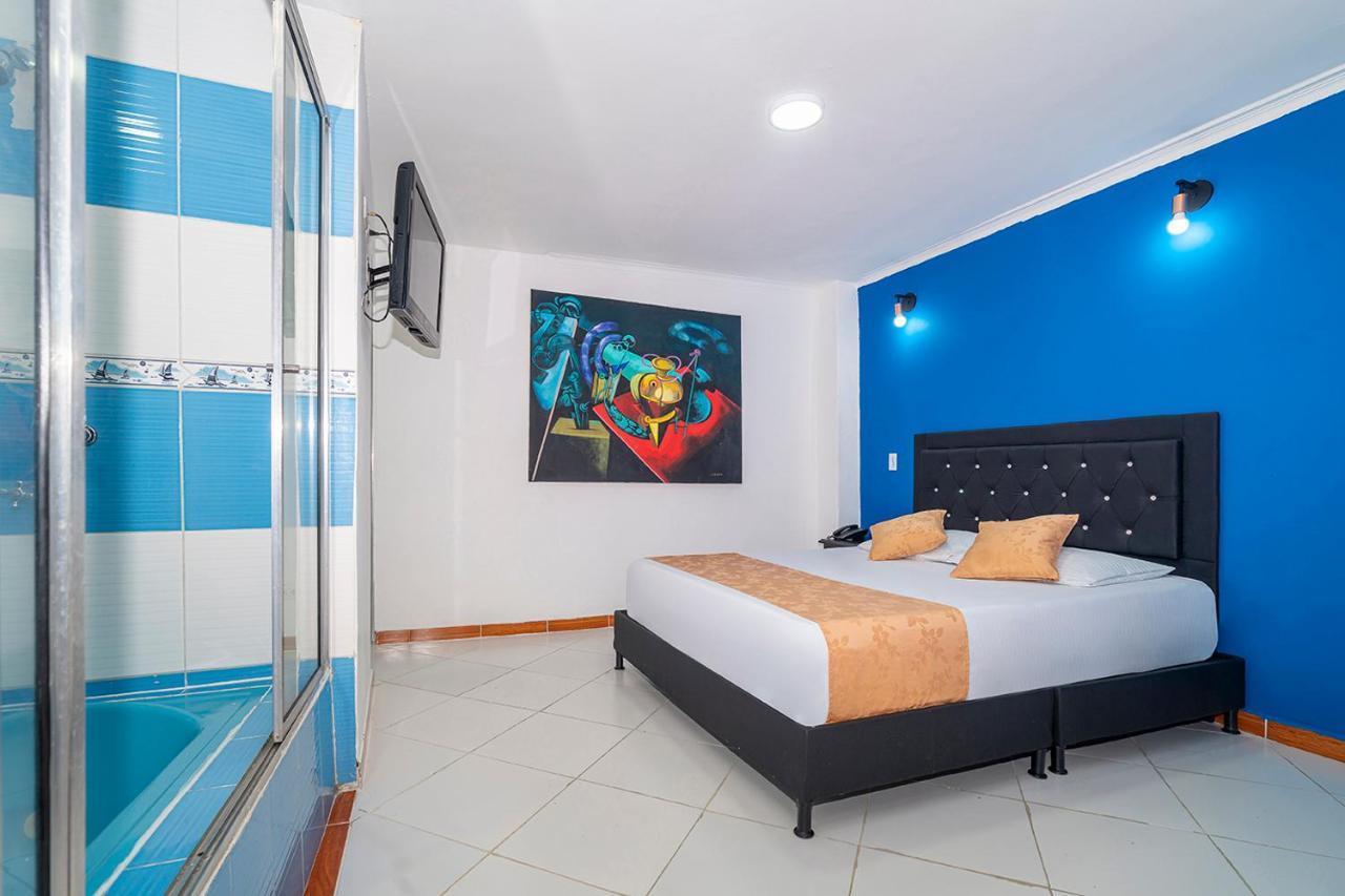Hotel Barcelona Estadio Медельин Экстерьер фото